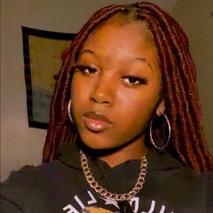 Meet your Posher, Anastasia